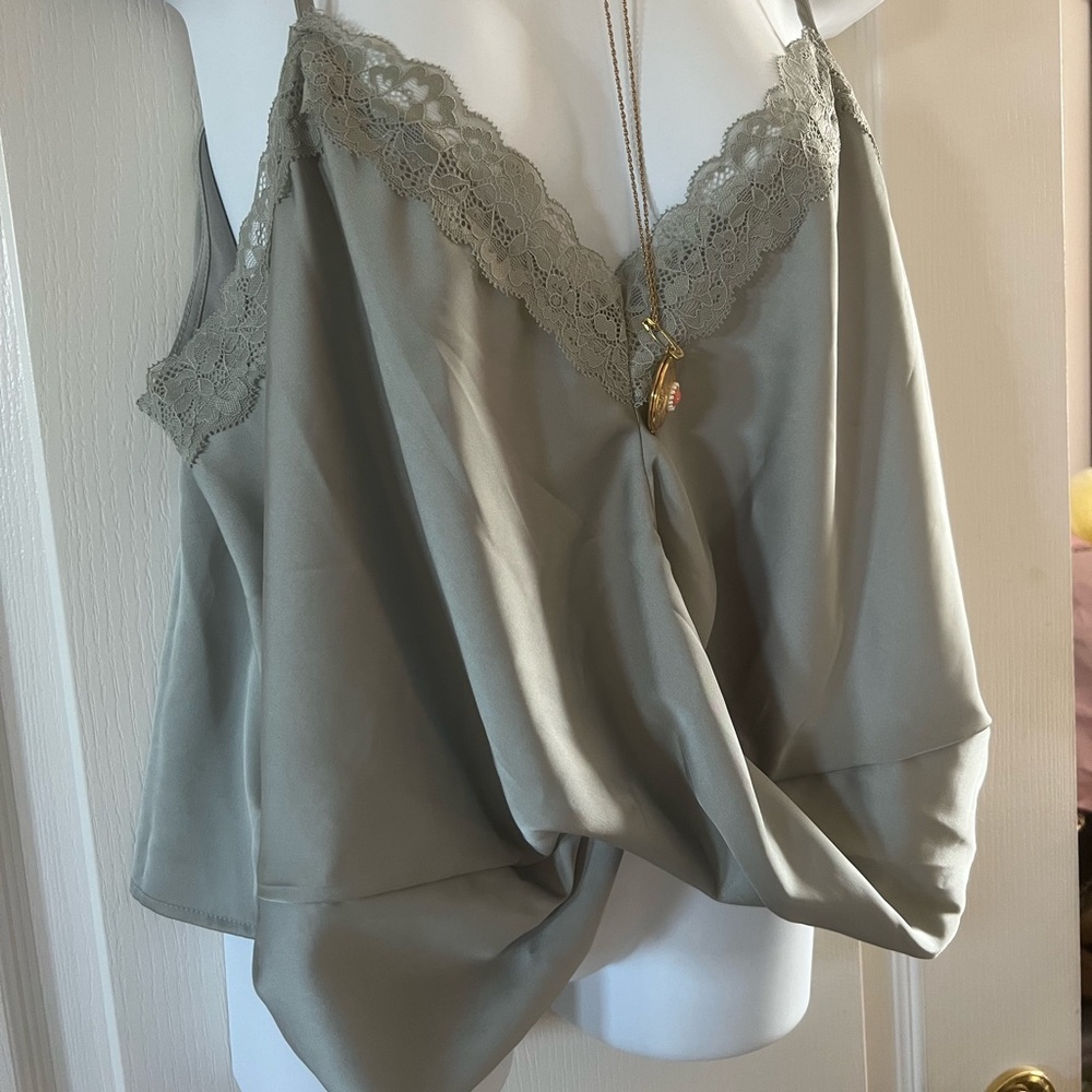 👚Cute crop tank top👚
